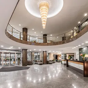 4* Hotell Eurostars Uhotel
