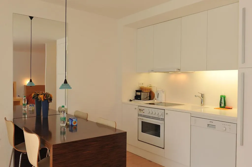 Studio Apartment Bor Tour As Lubiana